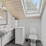 4 Bedroom Lovely In Hébergement de vacances
